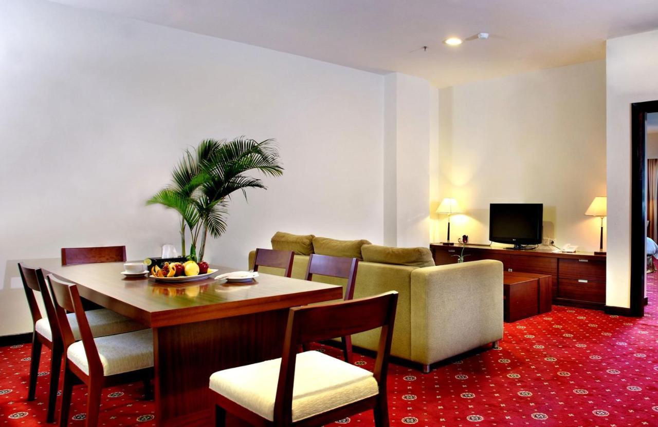 Aston Jayapura Hotel And Convention Center Εξωτερικό φωτογραφία