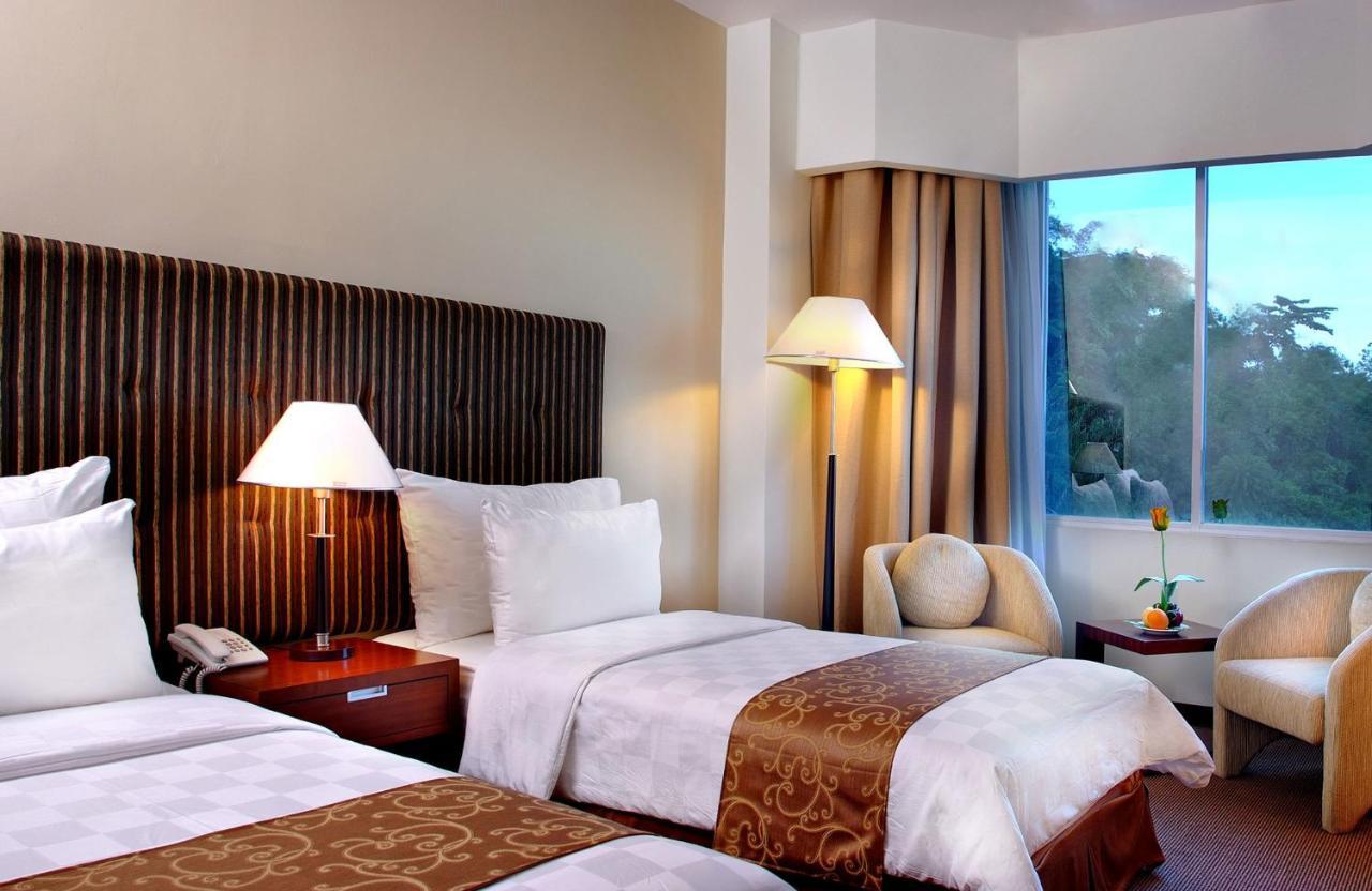 Aston Jayapura Hotel And Convention Center Εξωτερικό φωτογραφία